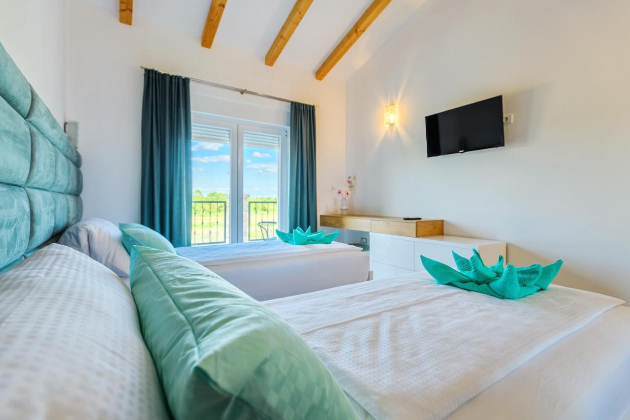 Luxury Stone Villa With Pool - Brisevo Экстерьер фото