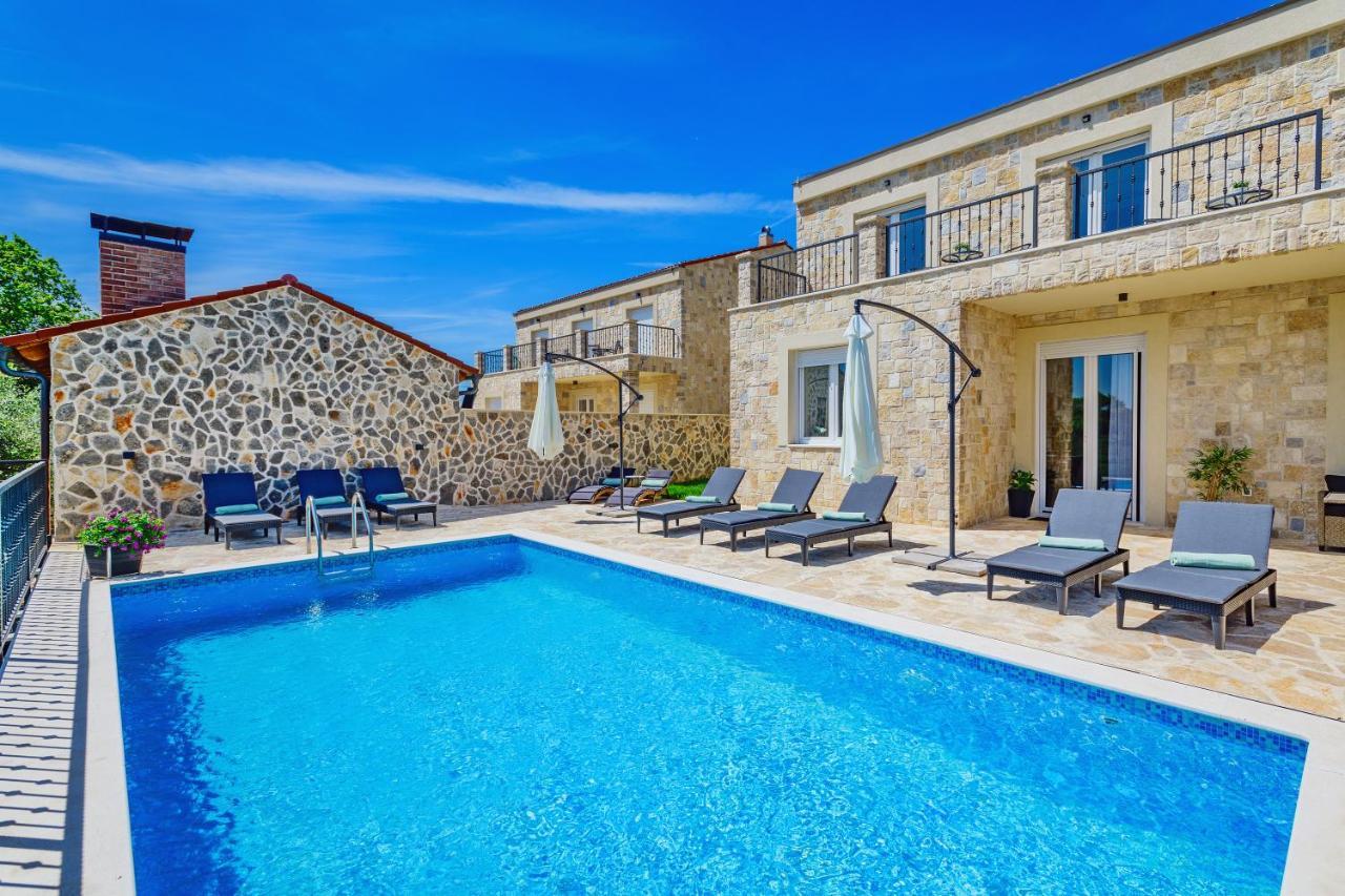 Luxury Stone Villa With Pool - Brisevo Экстерьер фото
