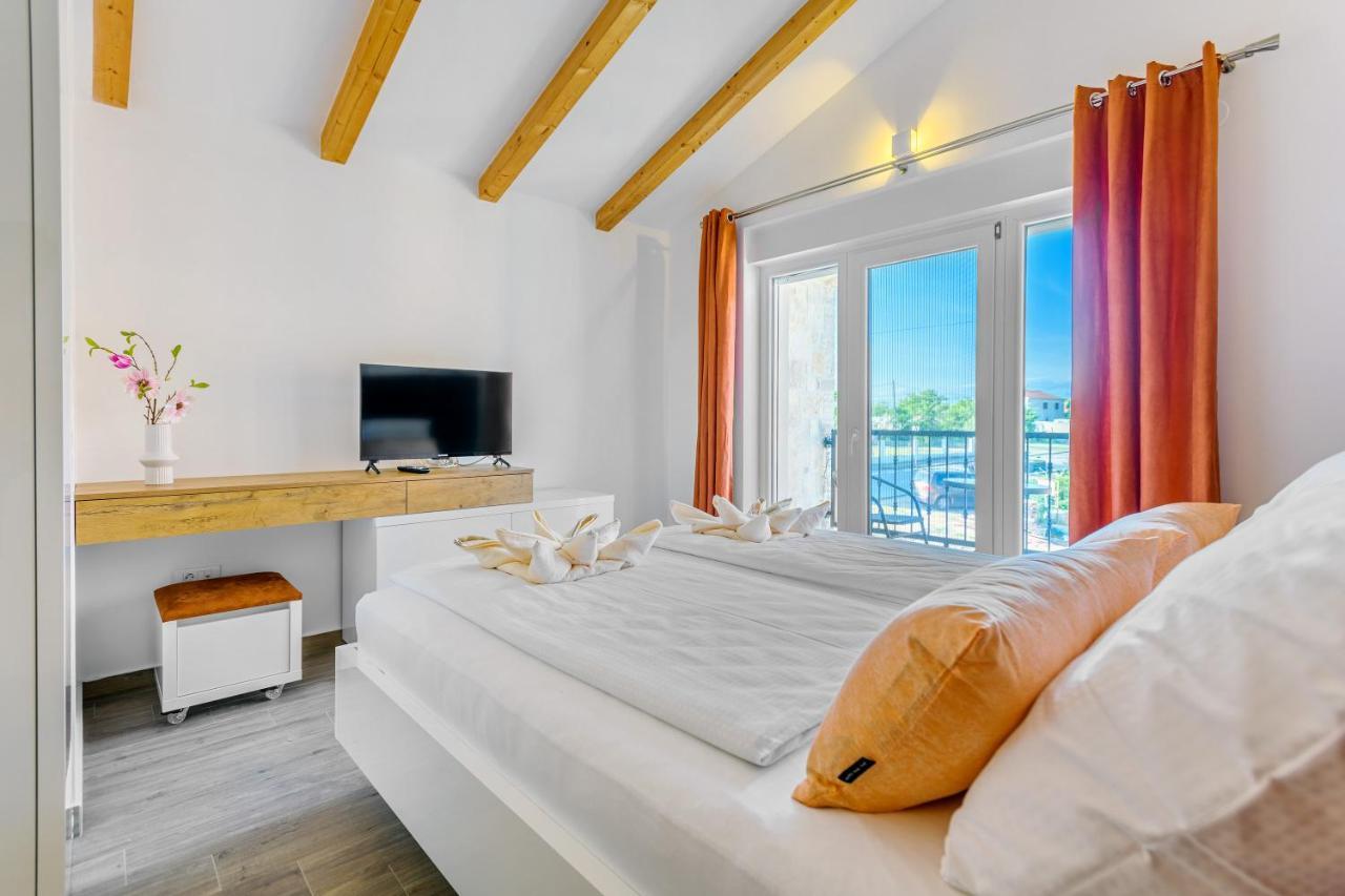 Luxury Stone Villa With Pool - Brisevo Экстерьер фото