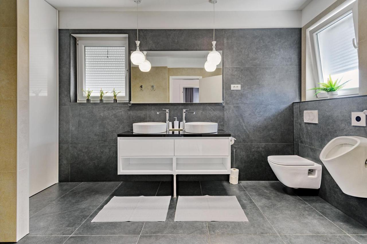 Luxury Stone Villa With Pool - Brisevo Экстерьер фото