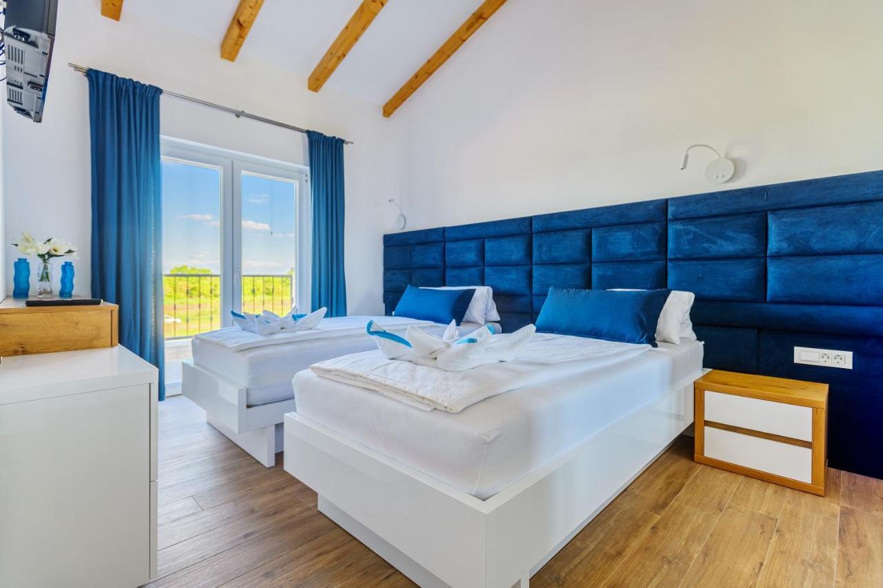 Luxury Stone Villa With Pool - Brisevo Экстерьер фото